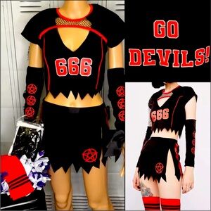 Cheerleading uniform dolls kill nwts